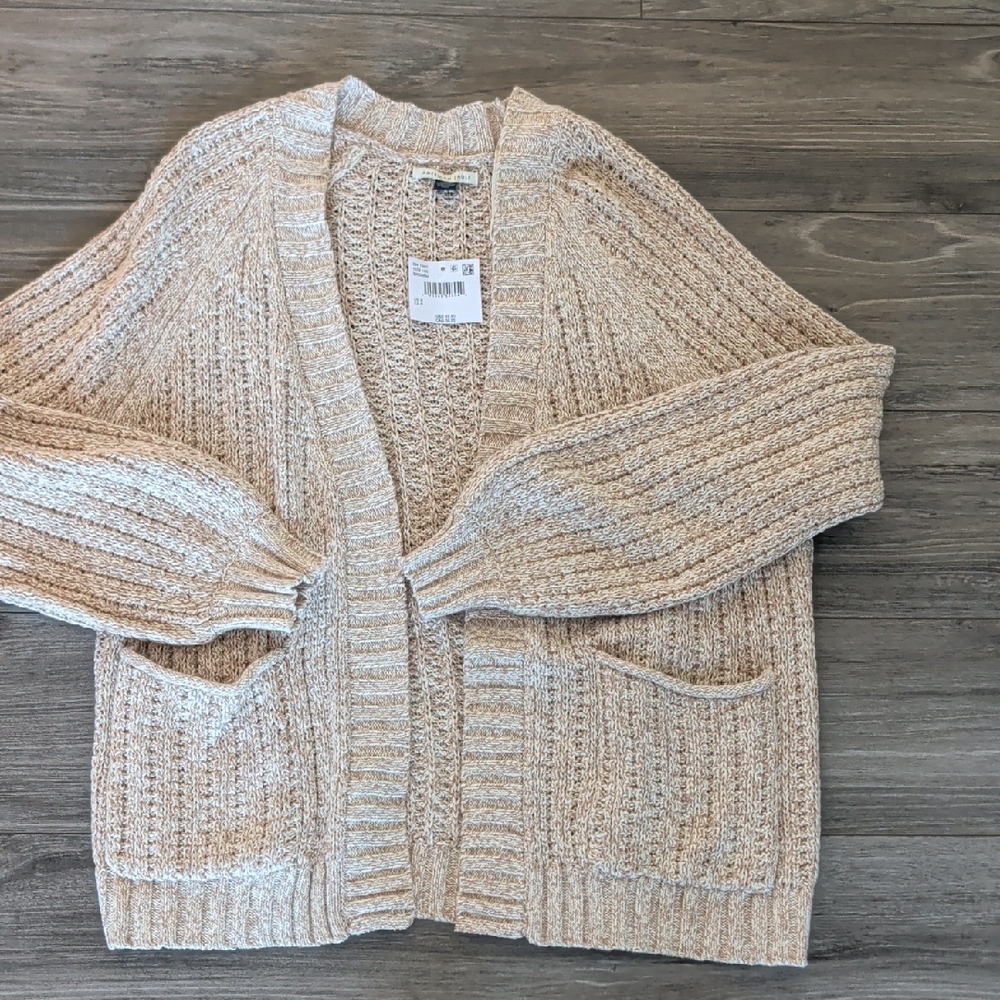American Eagle Outfitters Beige Knit Cardigan